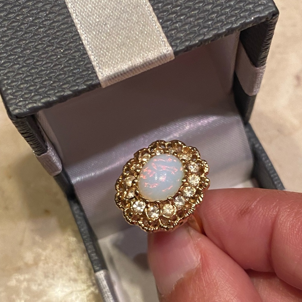Zales Gold and Opal Ring size 5